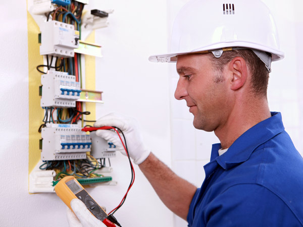 manutenzione-impianti-elettrici-casa-mantova